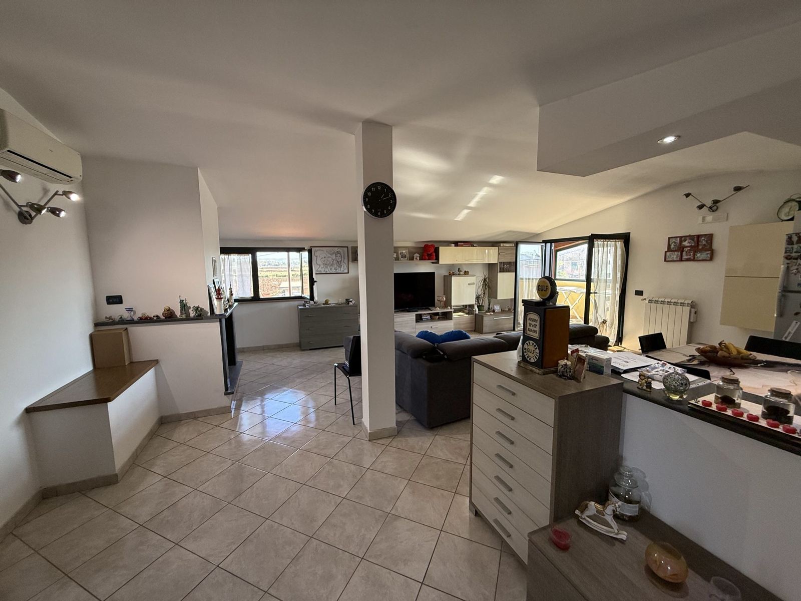 Villa con due appartamenti e giardino a Borgo Sabotino (Latina) — foto 7