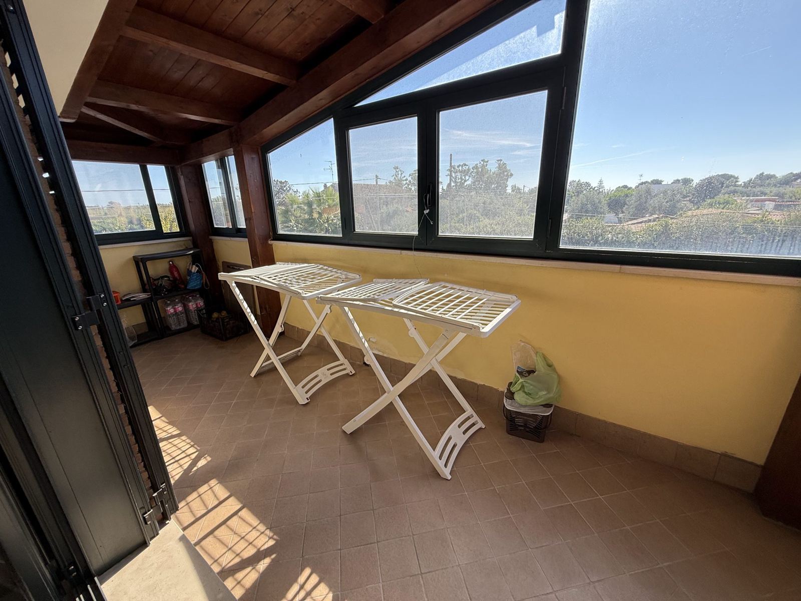 Villa con due appartamenti e giardino a Borgo Sabotino (Latina) — foto 19