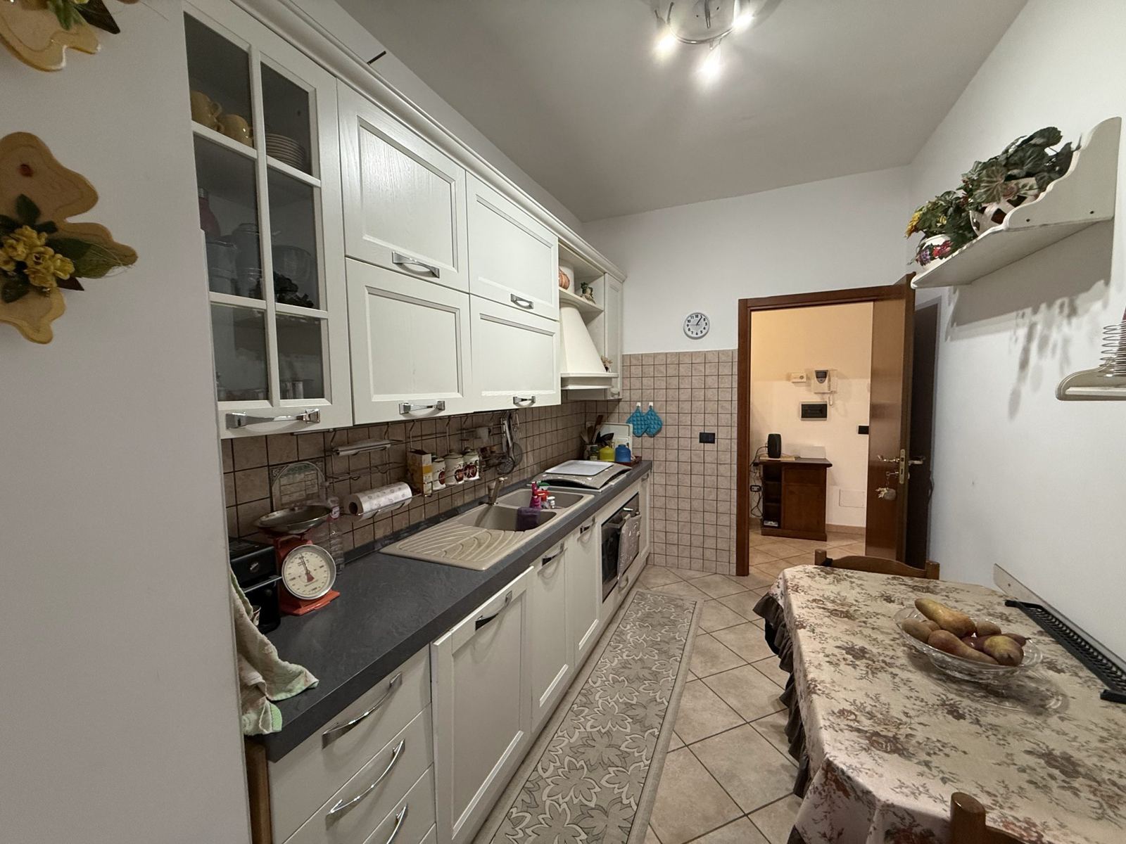 Villa con due appartamenti e giardino a Borgo Sabotino (Latina) — foto 25