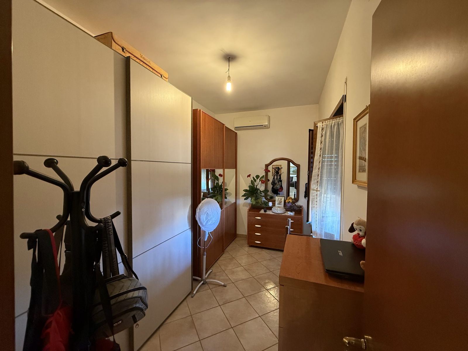 Villa con due appartamenti e giardino a Borgo Sabotino (Latina) — foto 27