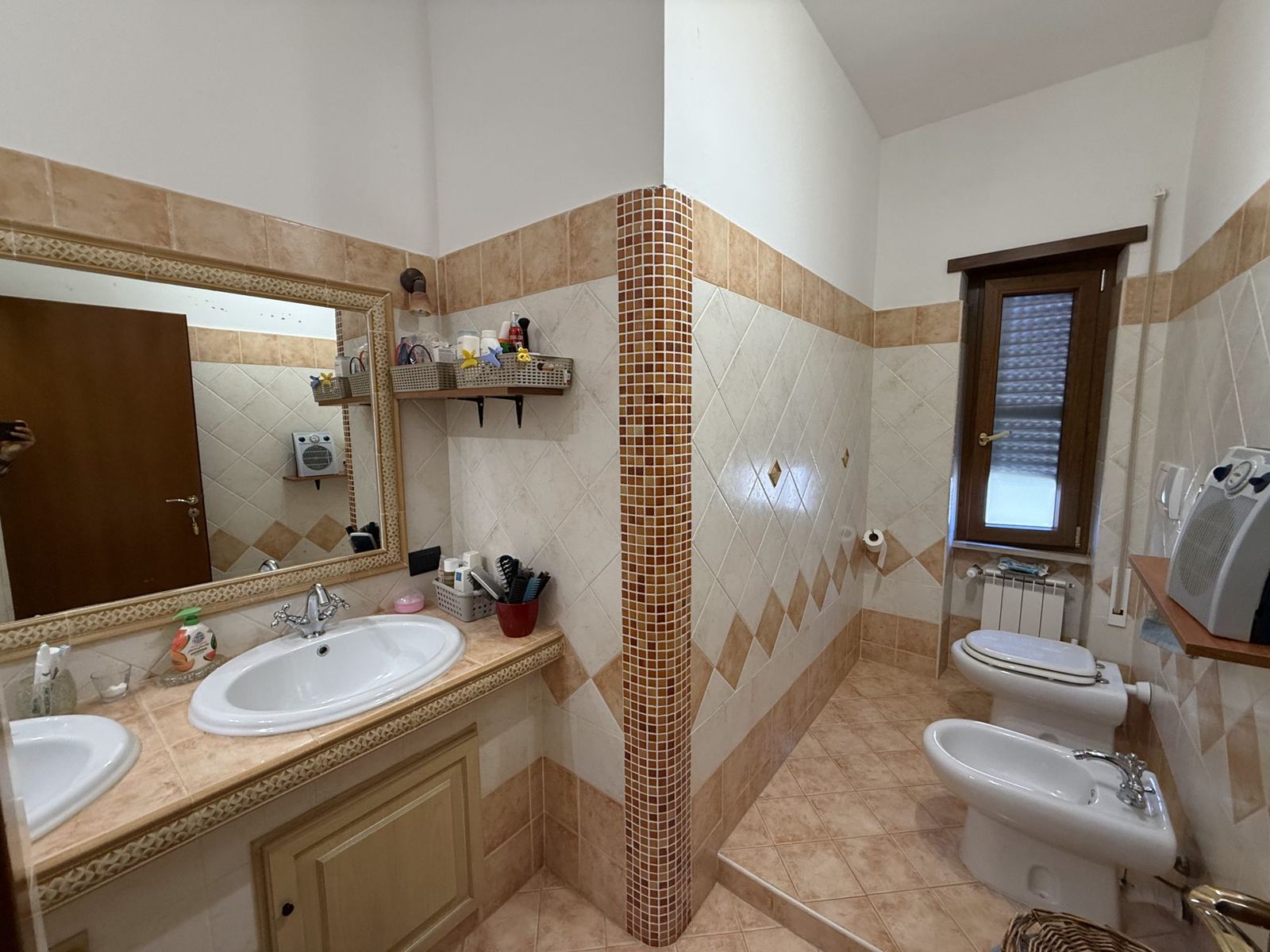 Villa con due appartamenti e giardino a Borgo Sabotino (Latina) — foto 28